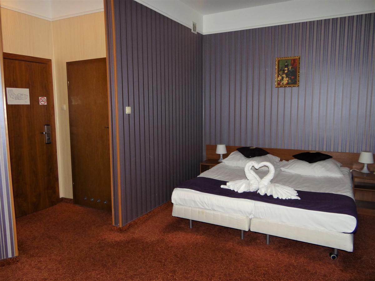 Grot Hotel Malbork Dış mekan fotoğraf