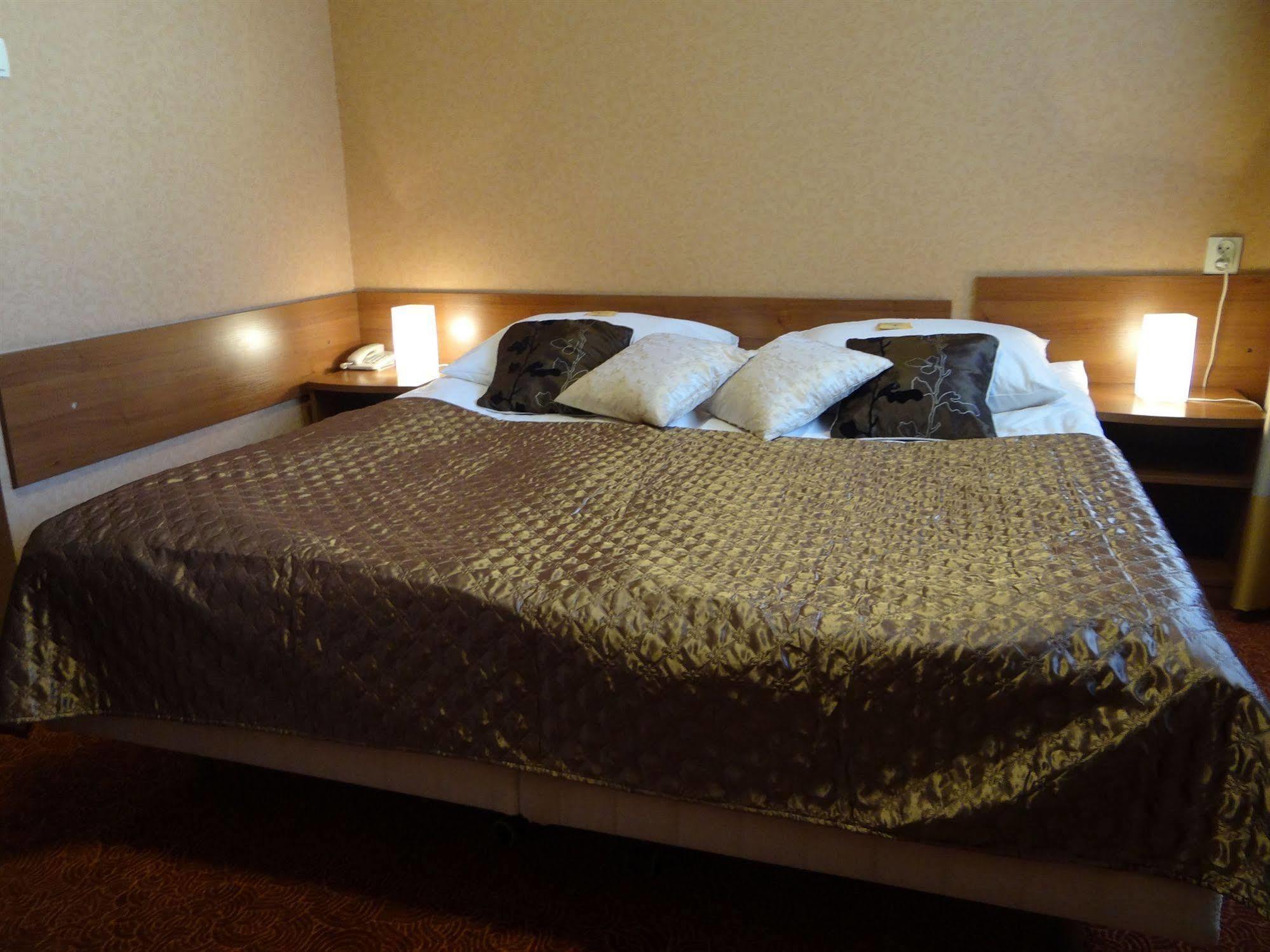 Grot Hotel Malbork Dış mekan fotoğraf