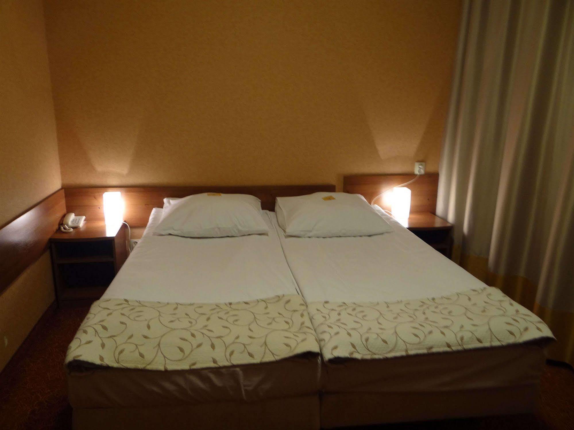 Grot Hotel Malbork Dış mekan fotoğraf