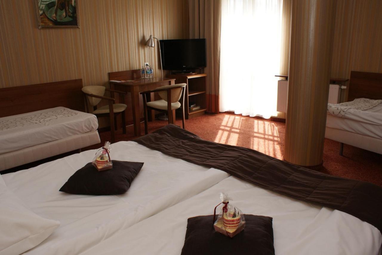 Grot Hotel Malbork Dış mekan fotoğraf
